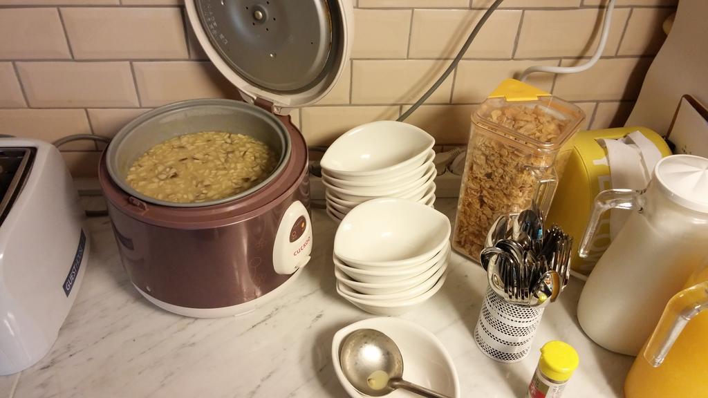 D.H Sinchon Guesthouse Szöul Kültér fotó