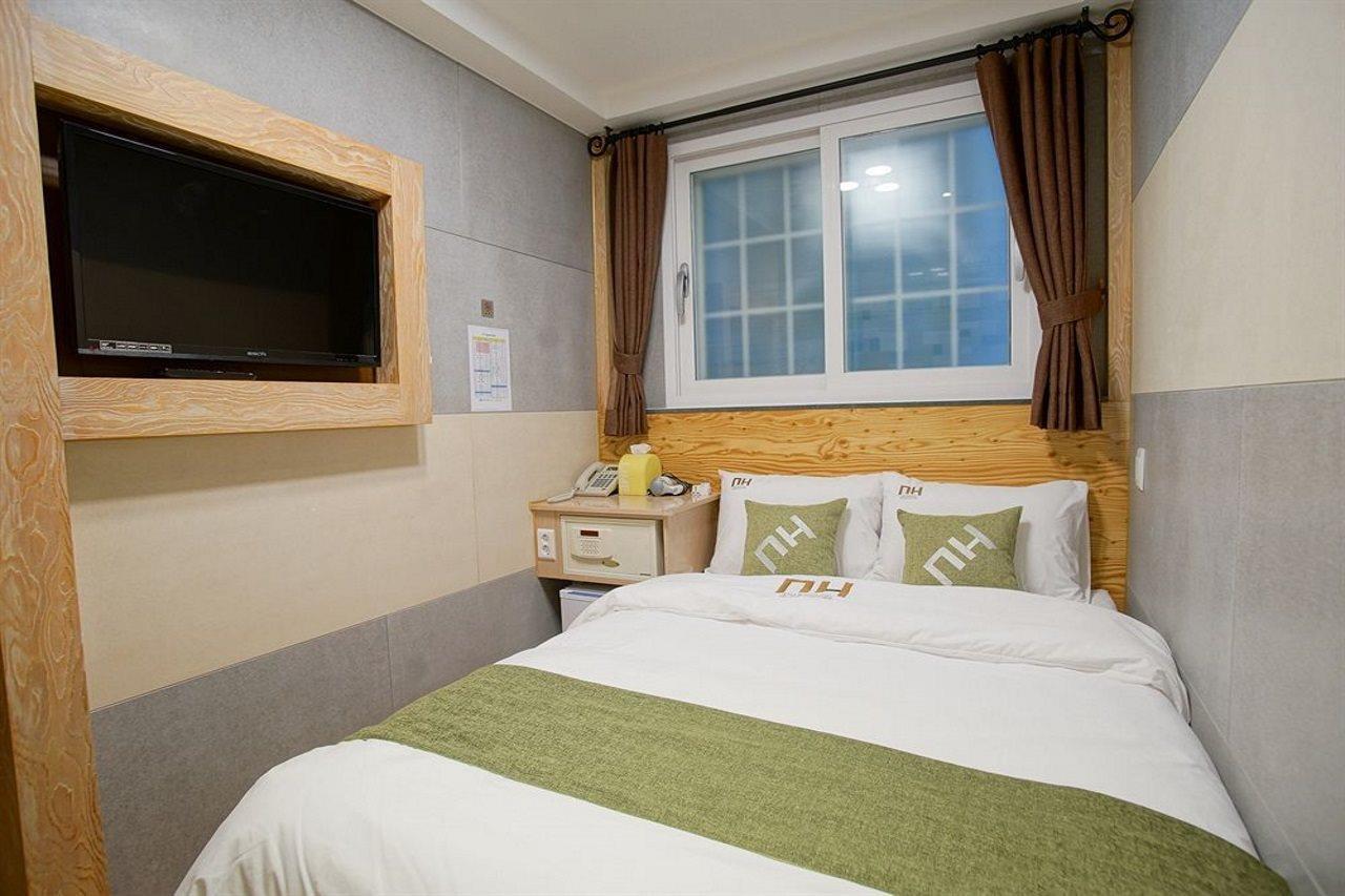 D.H Sinchon Guesthouse Szöul Kültér fotó