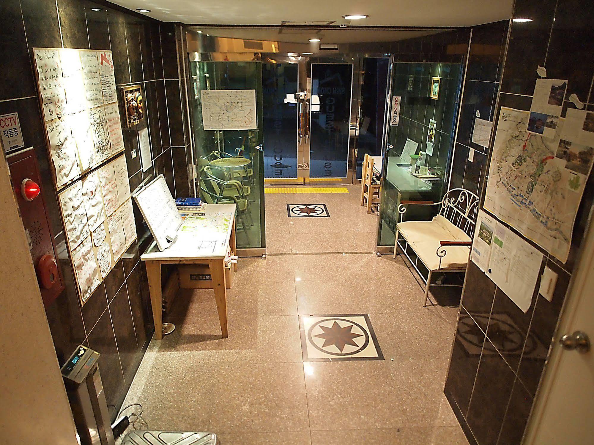 D.H Sinchon Guesthouse Szöul Kültér fotó