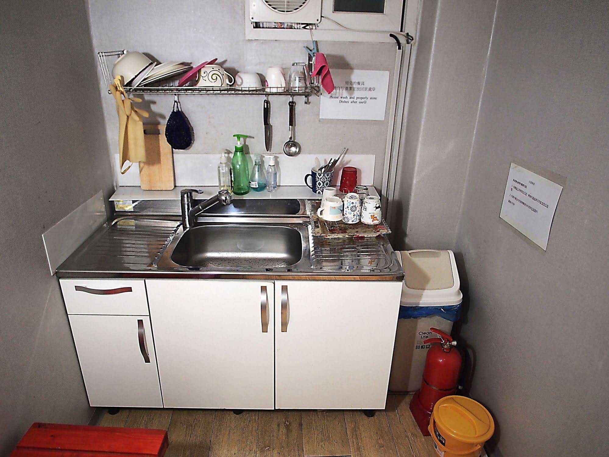 D.H Sinchon Guesthouse Szöul Kültér fotó